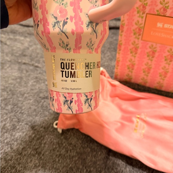 Brand New in Box Stanley x LoveShackFancy Pink and Gold Floral Tumbler 40oz - Picture 5 of 7